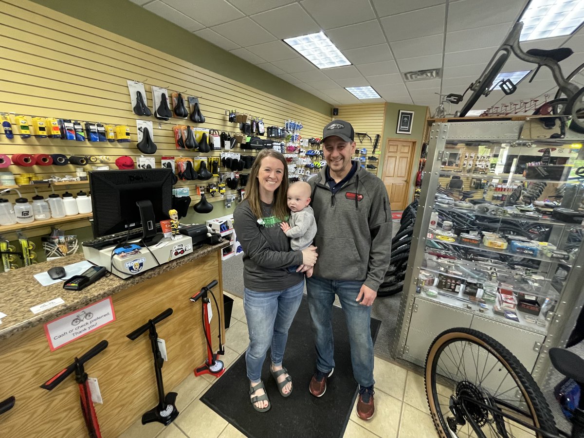 ALFC_Chamber's tweet photo. 🚲Yesterday, our Chamber Ambassadors celebrated the new ownership of Martin’s Cycling &amp; Fitness with a ribbon-cutting!

Justin &amp; Sarah Bolinger’s Grand Opening is this weekend, so stop in Thurs-Sat for a chance to win a $200 gift card + FREE e-bike demos Friday! 🙌 https://t.co/oLk4EkYkD4