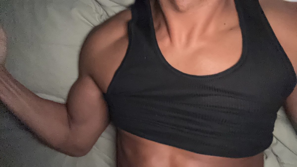 AltSurferX's tweet photo. thought i looked nice in my black tank #mlm #gay #bi #dltrade https://t.co/cXI3tA2jiA