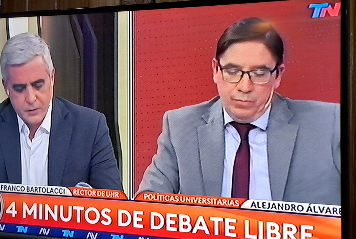 Carlavernetti's tweet photo. Tristísimo, #AdosVoces no hubo tal debate, seguimos sin tener certezas sobre el futuro de nuestra Universidad Pública  #AlvarezEsAdorni #MileiCumpliLaLey https://t.co/IFasIXk6Wr