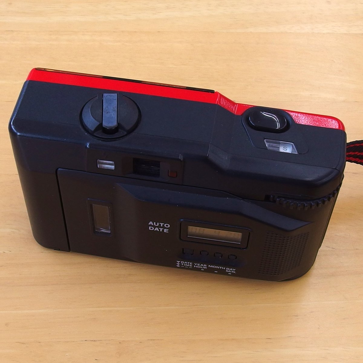 Konica TOMATO ￥22,000 by みすずが丘店(#あざみ野) ボディ前面の赤が