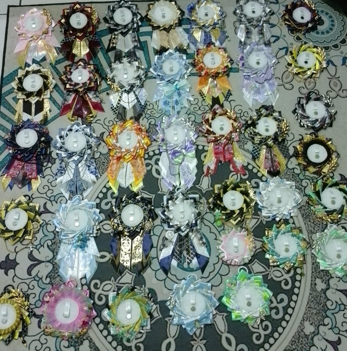 HoshiSeikyou's tweet photo. PYORDOVA bakal standby di booth KUCING GULING [R-16-ab] ✨
Jgn lupa mampir dan borong 😁

#cf22 #cf22catalogue #comifuro22 #rosettebadge #toploaderdeco #comicfrontier https://t.co/QWvwvAoBIY