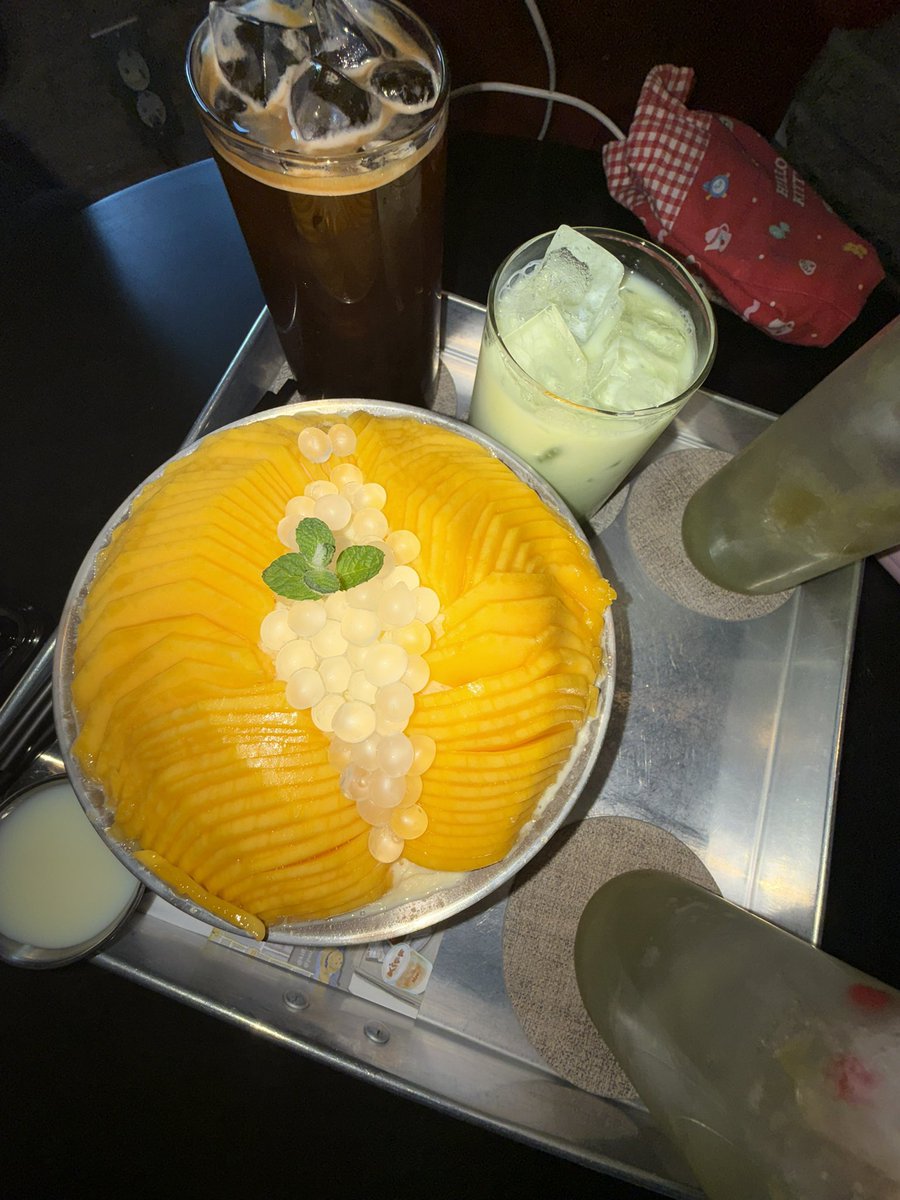 dddojjin's tweet photo. 행궁둥이나들이~~
행궁동가면 꼭 망빙을먹도록하자🫵🏻🫵🏻(신라호텔저리가수준이니까) https://t.co/kQTpT44W9t
