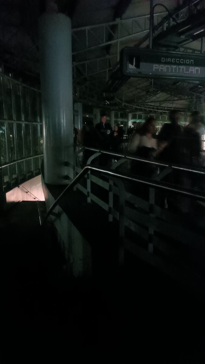 Alejandro Cacho tweet media