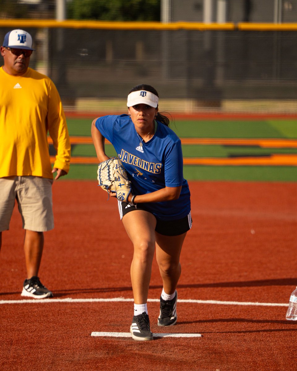 TAMUKSB's tweet photo. Eyes on the prize

#HogWild https://t.co/eqoVtHmXND