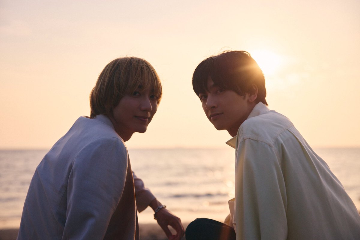 25ji_akasakade's tweet photo. #ドラマ25時赤坂で Season2
Blu-ray&amp;DVD BOX発売記念インスタライブ
いよいよ本日開催.ᐟ.ᐟ

本日5月14日(木)21:00〜※予定
出演：#駒木根葵汰 #新原泰佑

ドラマ公式Instagramアカウントよりスタート📱
║https://t.co/YBLbp1BDdy

今夜ぜひご一緒に🌙
たくさんのご参加お待ちしています💬 https://t.co/qQWbW2LXIr