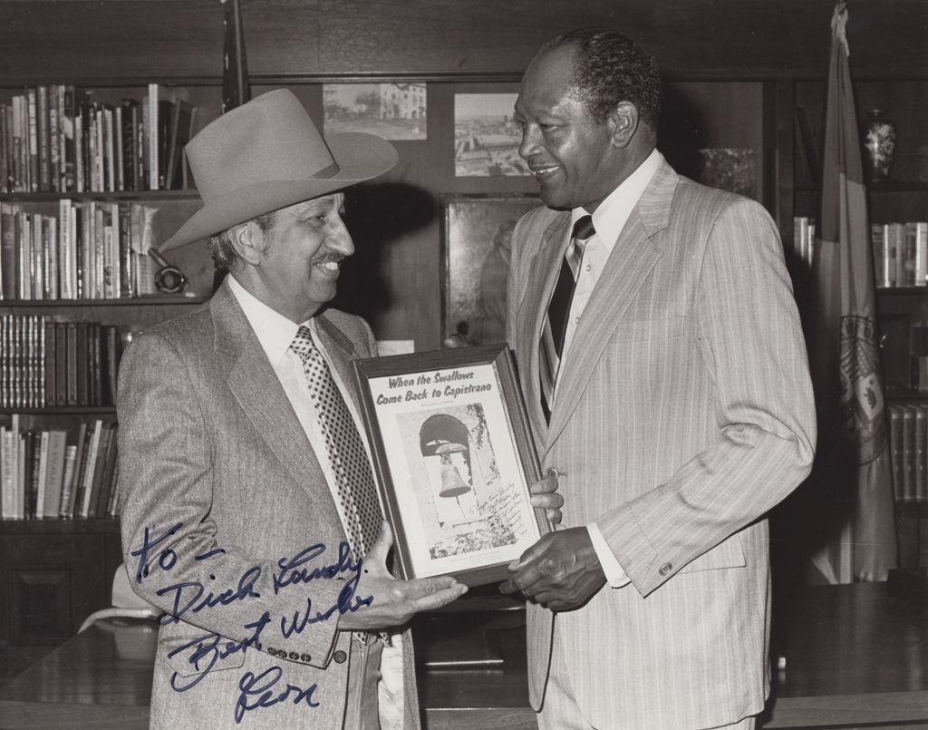MissionSJC's tweet photo. #ThisDayInHistory On May 13, 1940 Leon René released “When the Swallows Come Back to Capistrano.” First recorded by the Ink Spots featuring Bill Kenny, it reached No. 4 on the U.S. charts and drew people from all over the world to visit and see the fabled swallows at the Mission. https://t.co/5DWscUAyH6