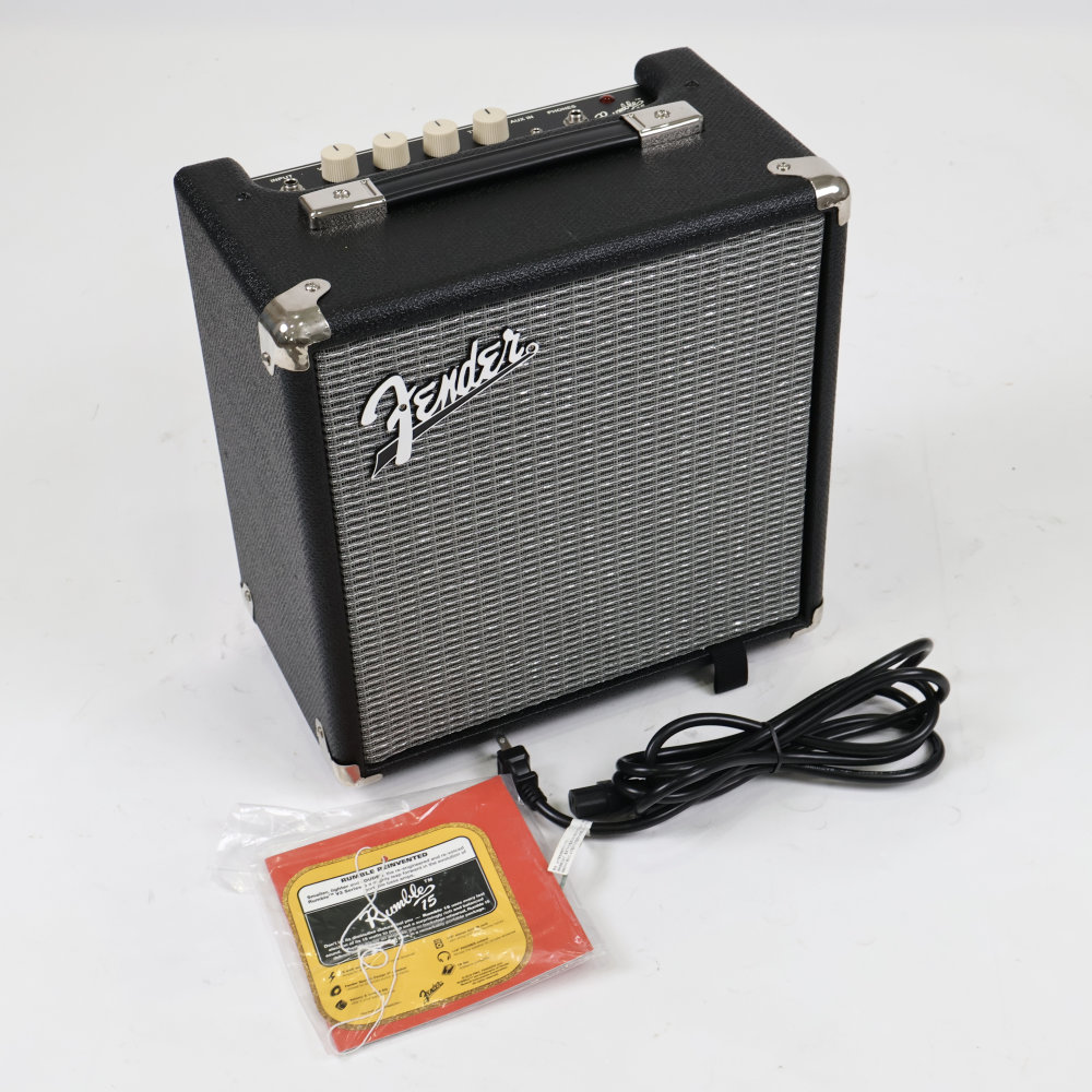 中古入荷🎸】Fender Rumble 15 Combo ベースアンプ 小型ベースアンプ