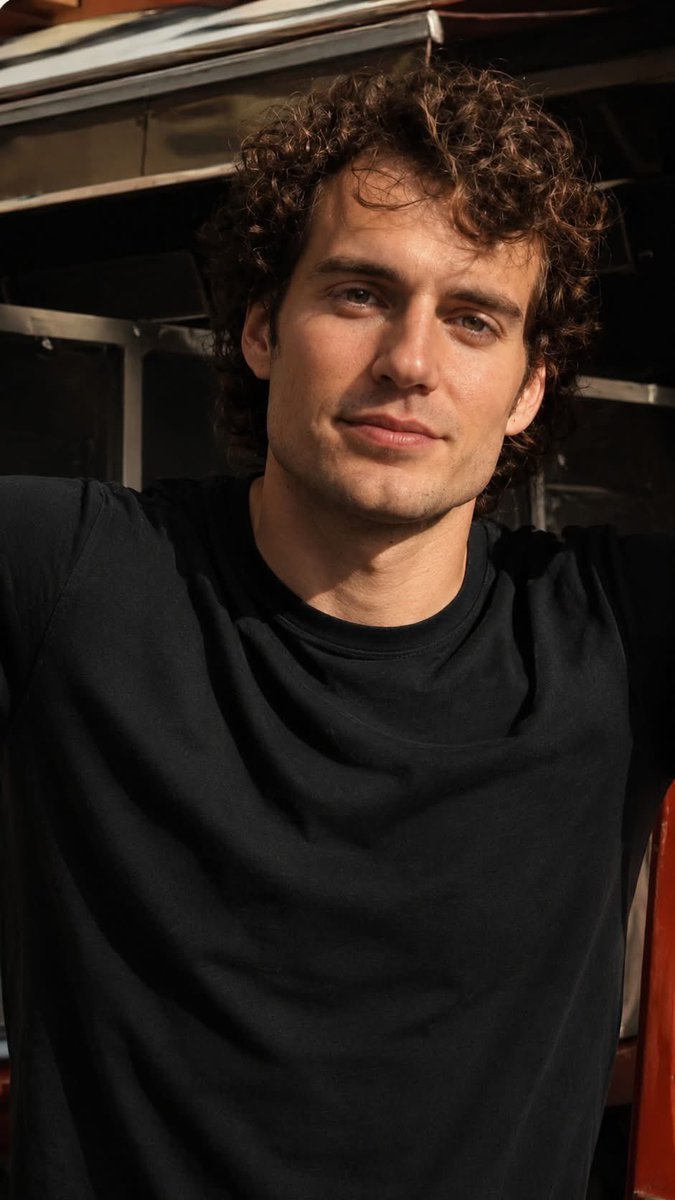 WitcherUnlverse's tweet photo. Can we talk about the hair for a second? 😮‍💨🔥
Messy curls like this should honestly be illegal 😅
Would you want this hairstyle back more often? ⬇️ https://t.co/mu4vi71GxB