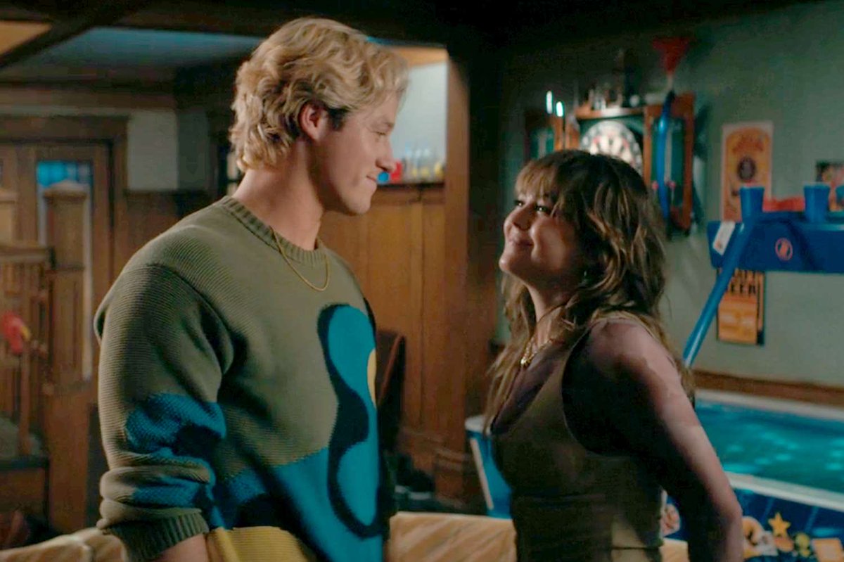 voidxreader's tweet photo. Allie &amp; Dean — Off Campus https://t.co/Cxn41YgPvY