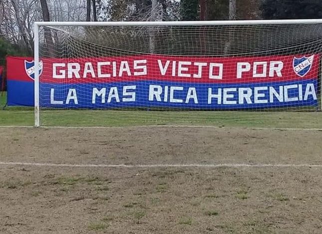 suarezistaCNDF's tweet photo. Inexplicable definir en palabras lo que es Nacional para mí y para muchos.

Nacional es mi viejo, mi abuelo, mi familia entera, mi vida. 

No hay una amor más genuino y propio que este. 

Hasta el final de nuestras vidas y ni la muerte nos separará. 

Felices 127 querido Nacional https://t.co/SwsCjWl2NZ