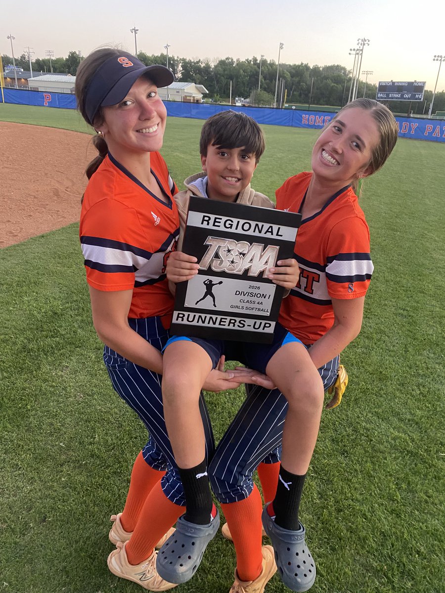 Summit Softball tweet media