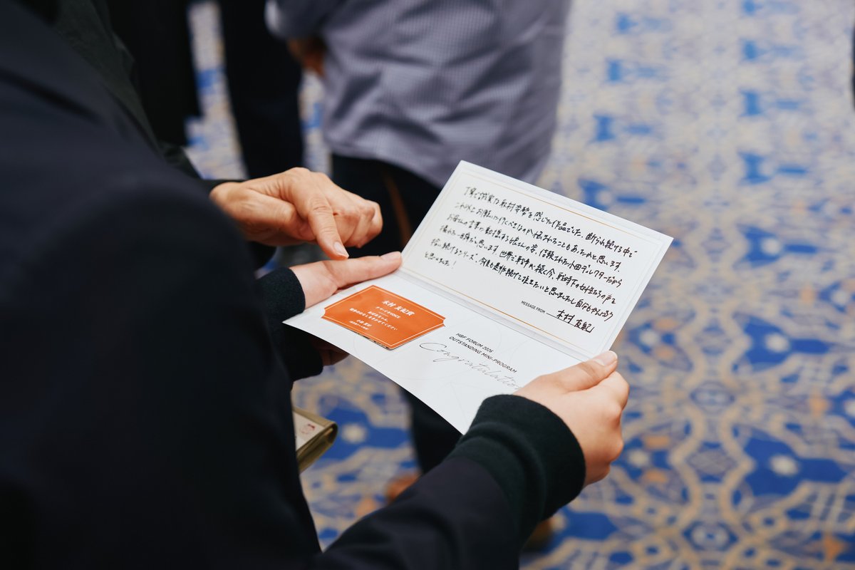 DSCL_PR's tweet photo. 「全国制作者フォーラム」は、全国の放送制作者が集い、学び合う重要な場です。サイトのリニューアルに合わせて各ツールの見せ方、機能を刷新をする必要があり、事前告知用のチラシ・当日配布用のパンフレット・番組コンテスト優秀者に贈呈するメッセージカード・ポスターを制作しました。 https://t.co/i3A4fL4bpM