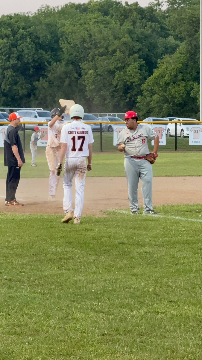 Landonb15_'s tweet photo. 66 stolen bases on the SEASON which is the ALL TIME PARIS HIGH SCHOOL RECORD https://t.co/Aqa7AcR7TJ