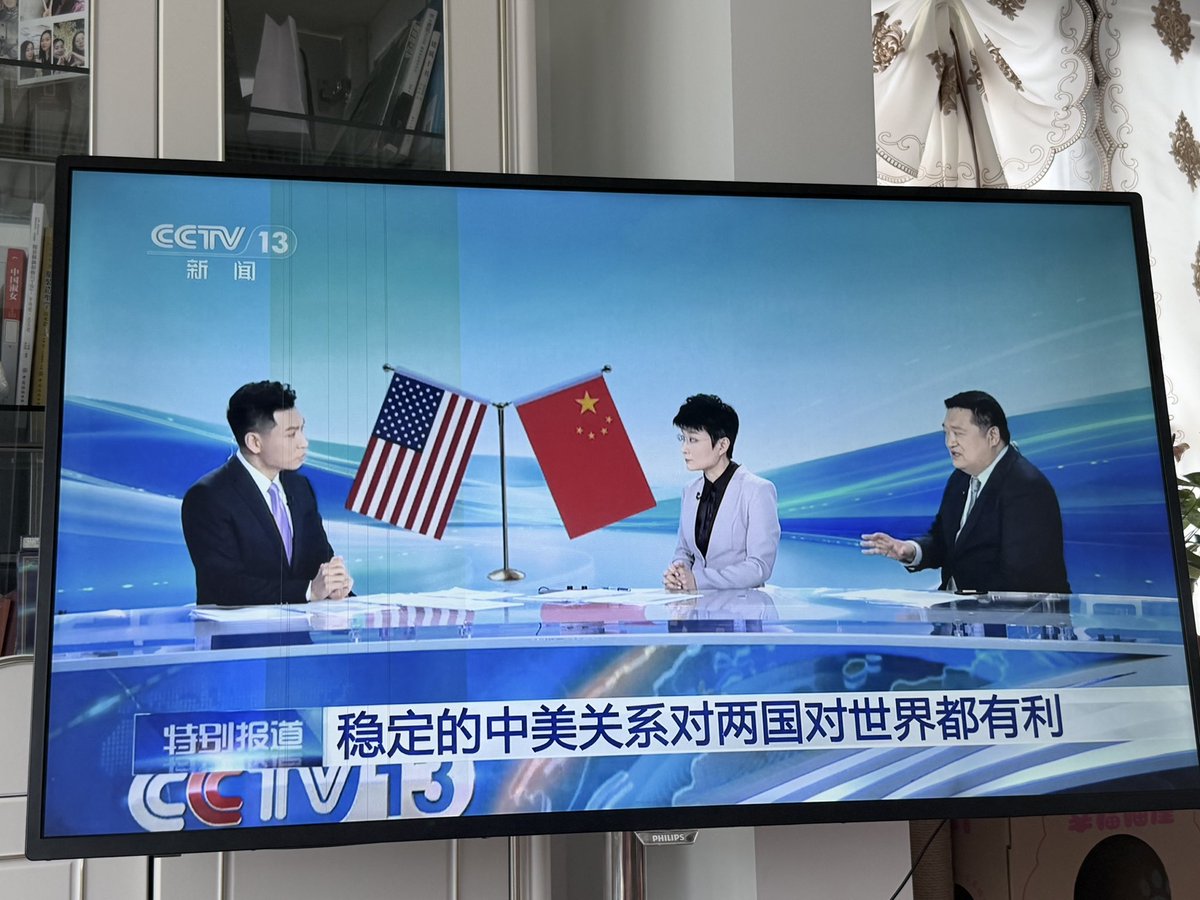 miiaannna's tweet photo. 非常的具有历史性，上至元首下至新闻解说员，说的都是本宫爱听的。very historical ，let us face new era together. https://t.co/e6YPFpPQWN
