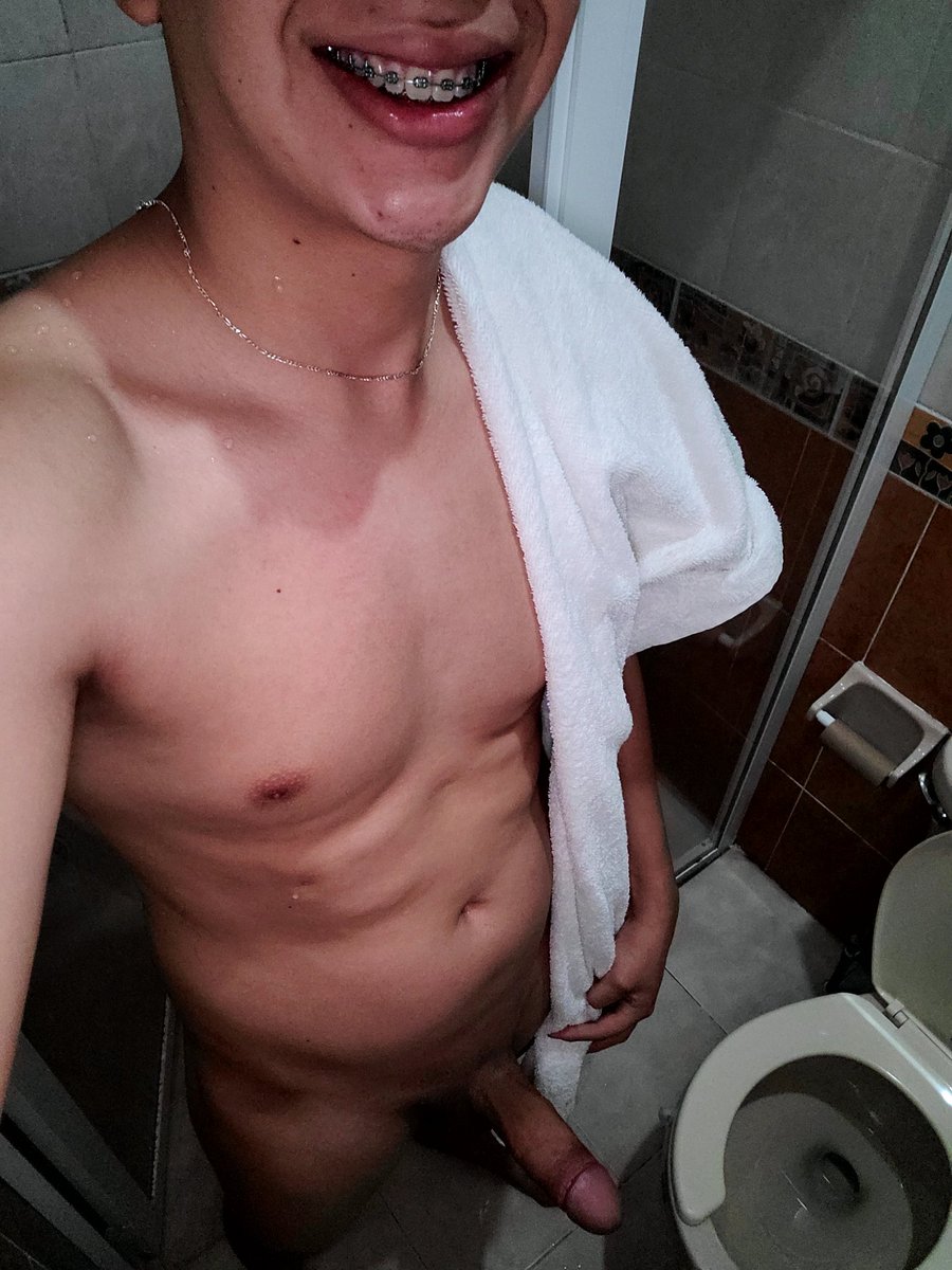 Mausingle117's tweet photo. Después de un rico baño 😇😁
#single #sw #swinger #parejas #veracruz #chiapas #tabasco https://t.co/wBwQ7lvaWV