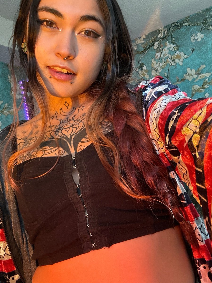 Raven Fox tweet media