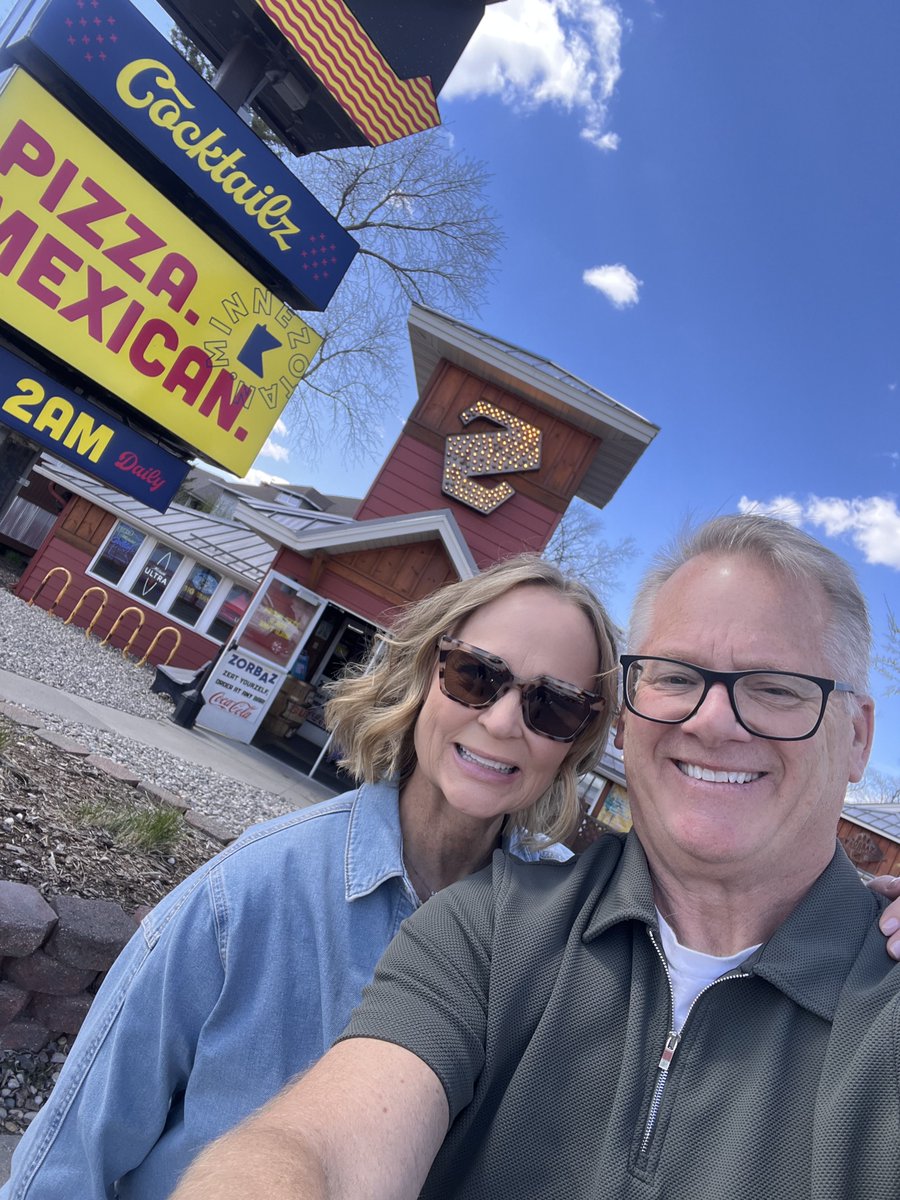 605Hanson's tweet photo. Made our way to Bemidji, MN. First of the season stop at Zorbaz. Viewed Bad Medicine Lake. Saw a Black Bear. Took a picture with Paul and Babe. It was great! Bemidji State Foundation work is coming up. Exciting times! https://t.co/ErRgQue4vq