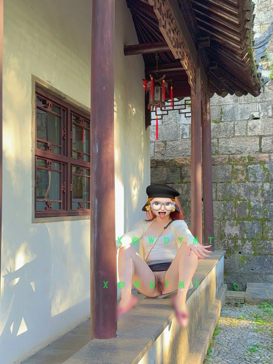 WD7MT's tweet photo. 某地5A级景区都没几个人
找好角度掀起裙子👗掰开骚逼💦

🐔鸡巴来回抽插路过的看到都没人管
#露出 #人妻 #野战 #骚逼 

@luchu777 @luchu888 https://t.co/RRUf0rwA0Y