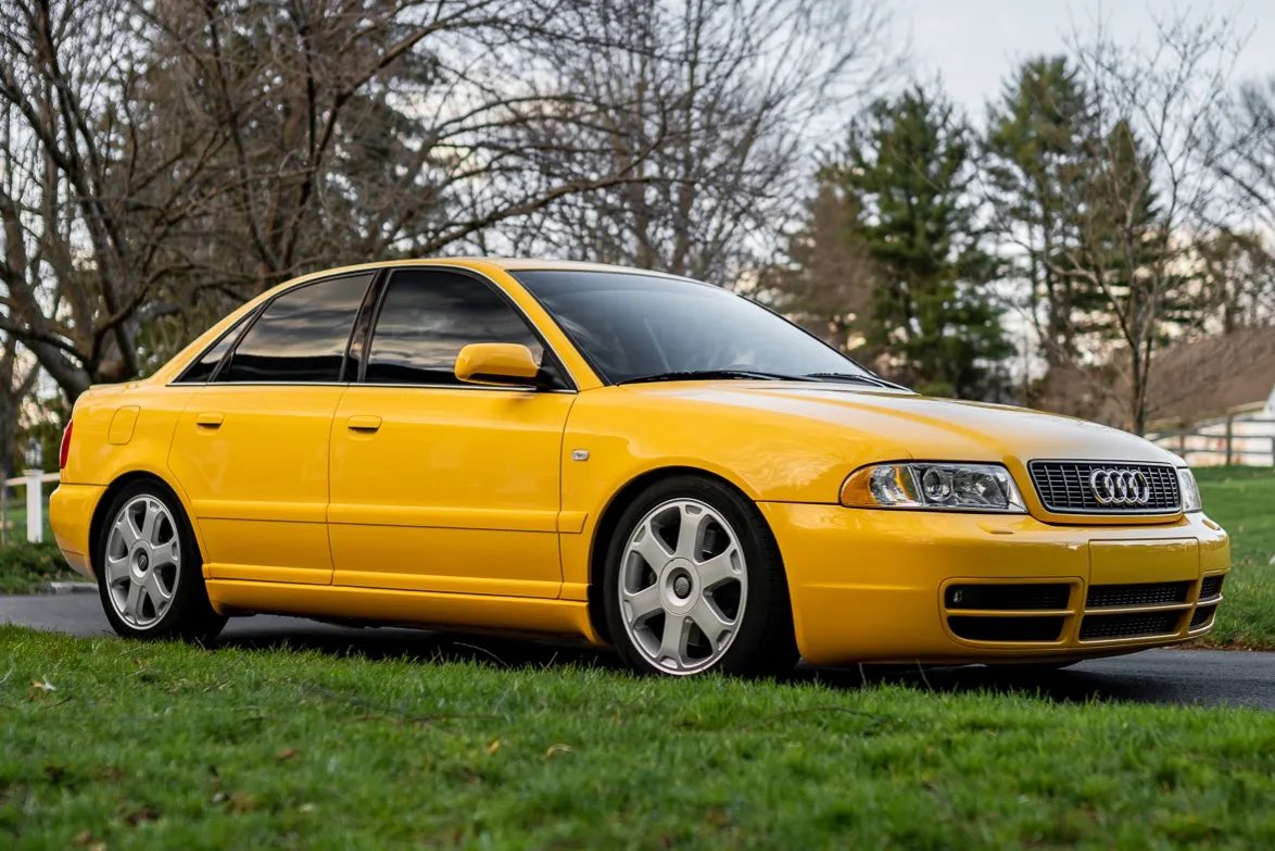 a mercury sable tweet media