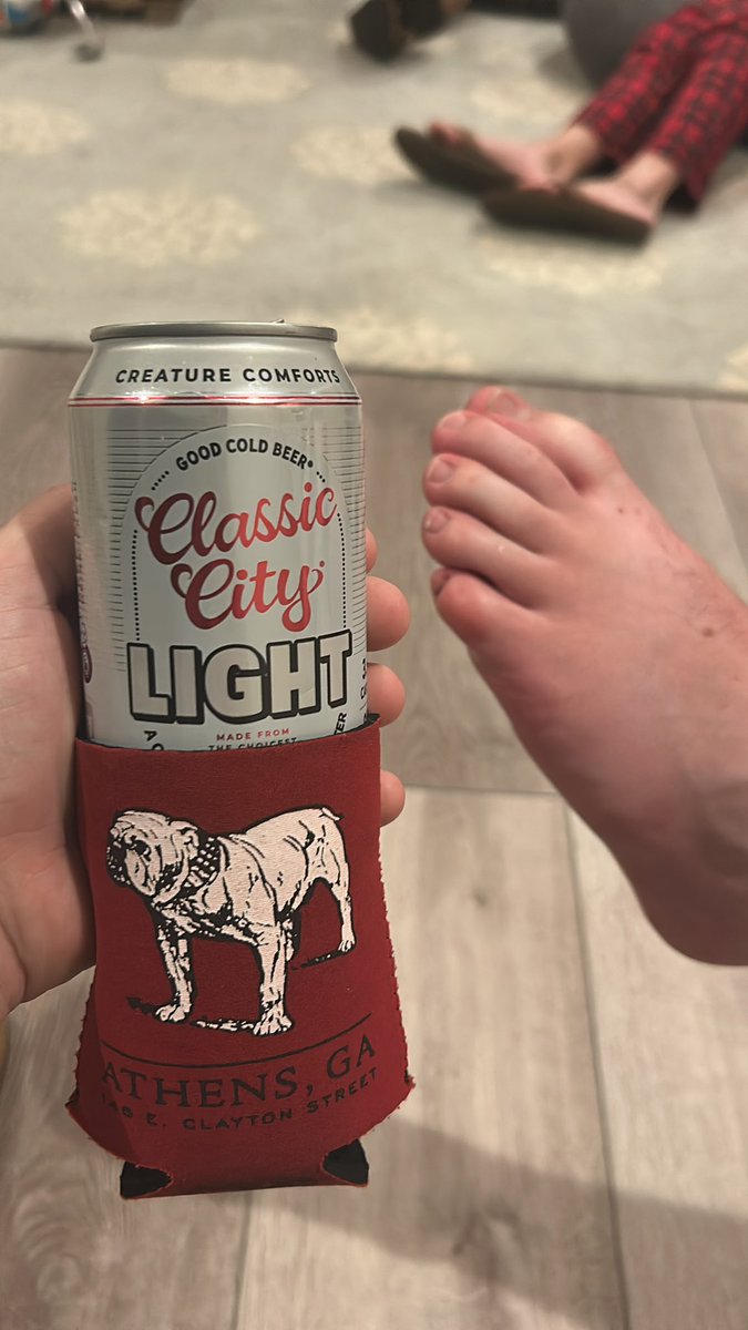 BigGEOFFRY's tweet photo. You can take me out of the classic city, but you can’t take the classic city out of me. #feet https://t.co/NY0wxJfxnw