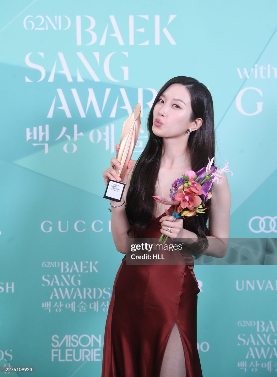 보름달이뜨는시간 tweet media