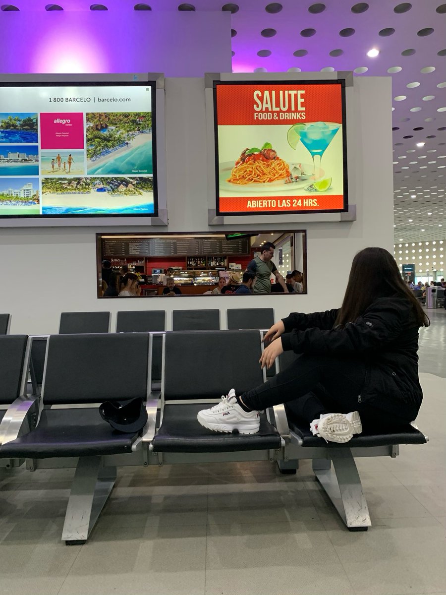 notdeciphered's tweet photo. oh to go on an endeavor in mexico city’s airport to find the spot where taejoon sat at 🥹 https://t.co/kPU6iLKTqO