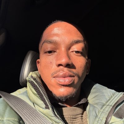 real_manyeneng's tweet photo. #NewProfilePic https://t.co/9yOQEp2JMb