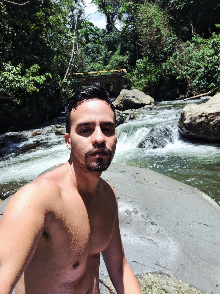 CaliesCali Gay1 tweet media