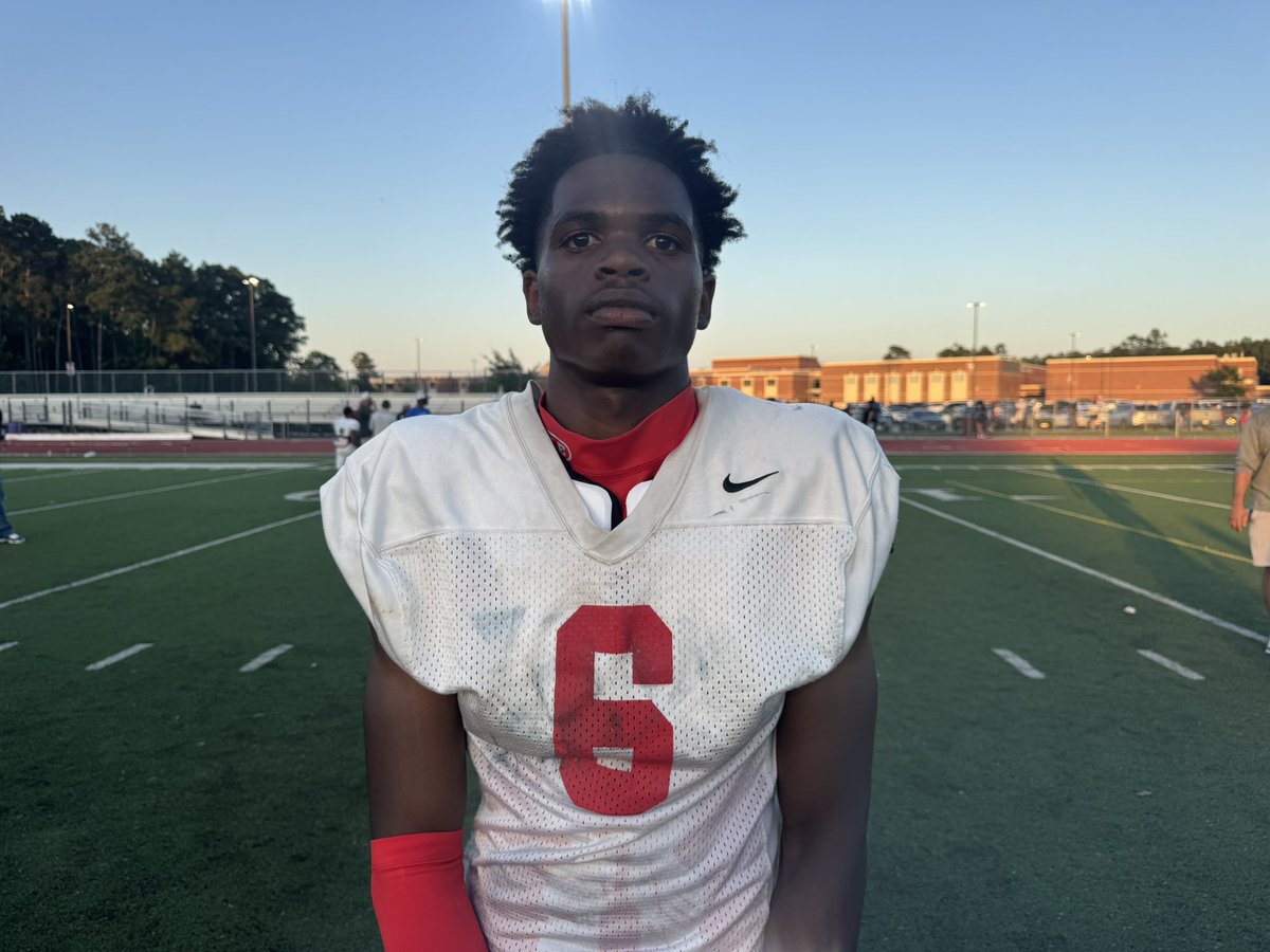 jackson_dip's tweet photo. Atascocita’s two class of 2029 prospects flashed during tonight’s scrimmage.

- WR Jeremiah Vincent: Holds offers from NC State, Texas State, UTSA

- WR Trenton Weary 

Both look to be impact players for the Eagles next fall and made explosive plays in the scrimmage. #txhsfb https://t.co/2ahZLpOlxB