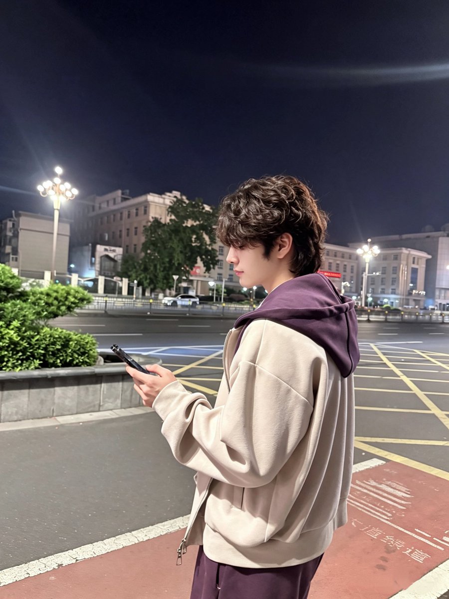 feng6042's tweet photo. #4i 放个🪝 https://t.co/QVY7umZM7y