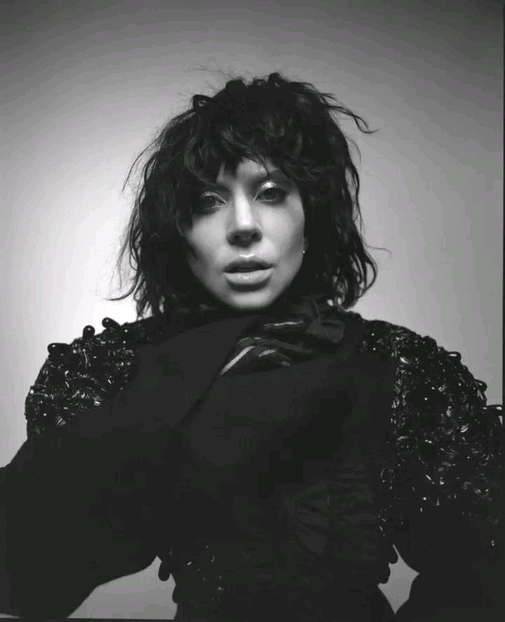 Info Lady Gaga tweet media