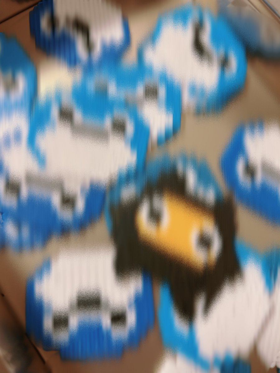 あち tweet media