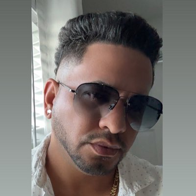 Josevaqz's tweet photo. #NewProfilePic https://t.co/88Ga1Aedo7