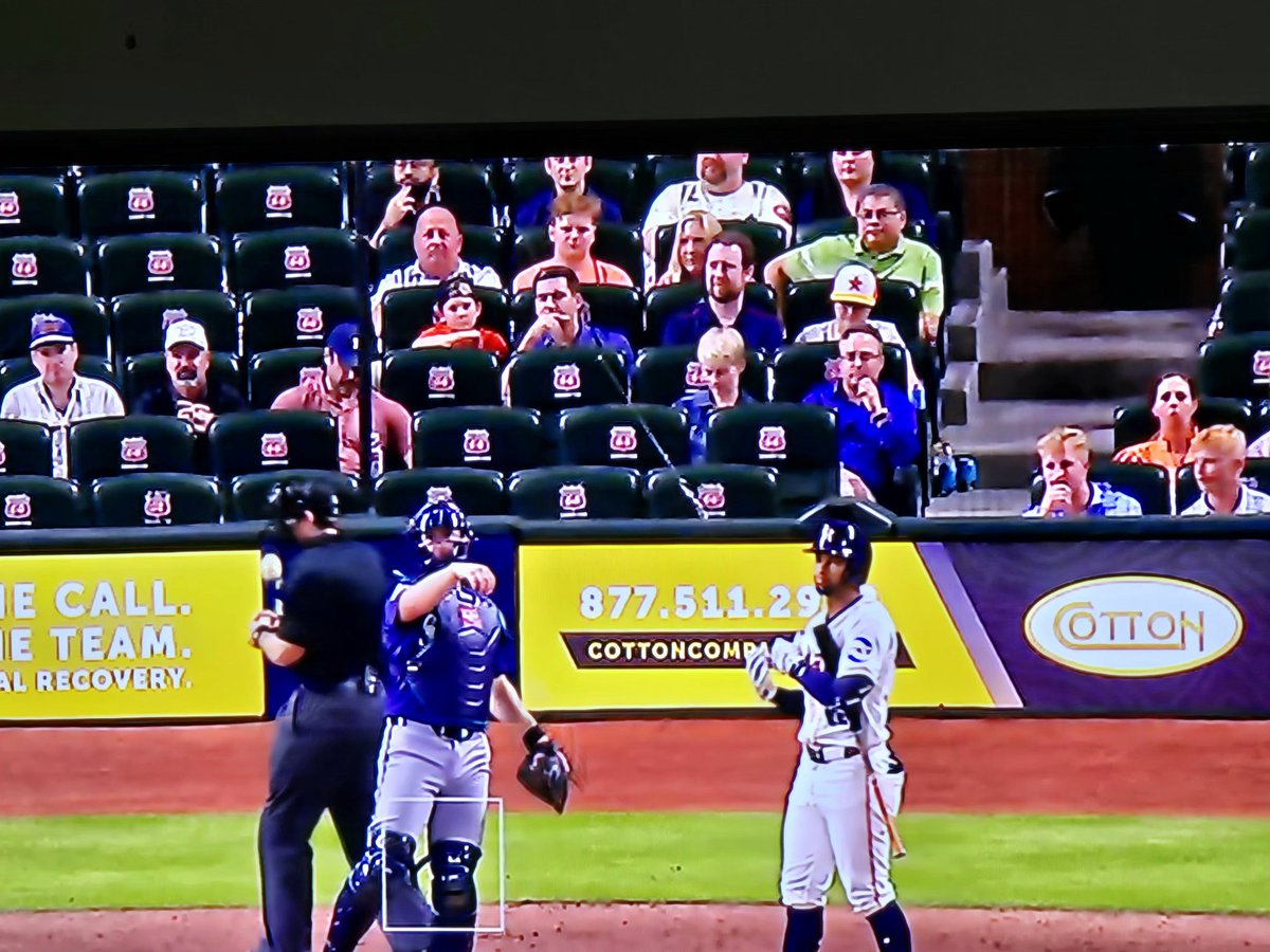 escorborg9's tweet photo. Siempre me ha llamado la atención la baja o ninguna asistencia de gente de color negro a los estadios de béisbol,  hoy he hecho una consulta de opinión en Google y vean: https://t.co/DRLpuvW20c