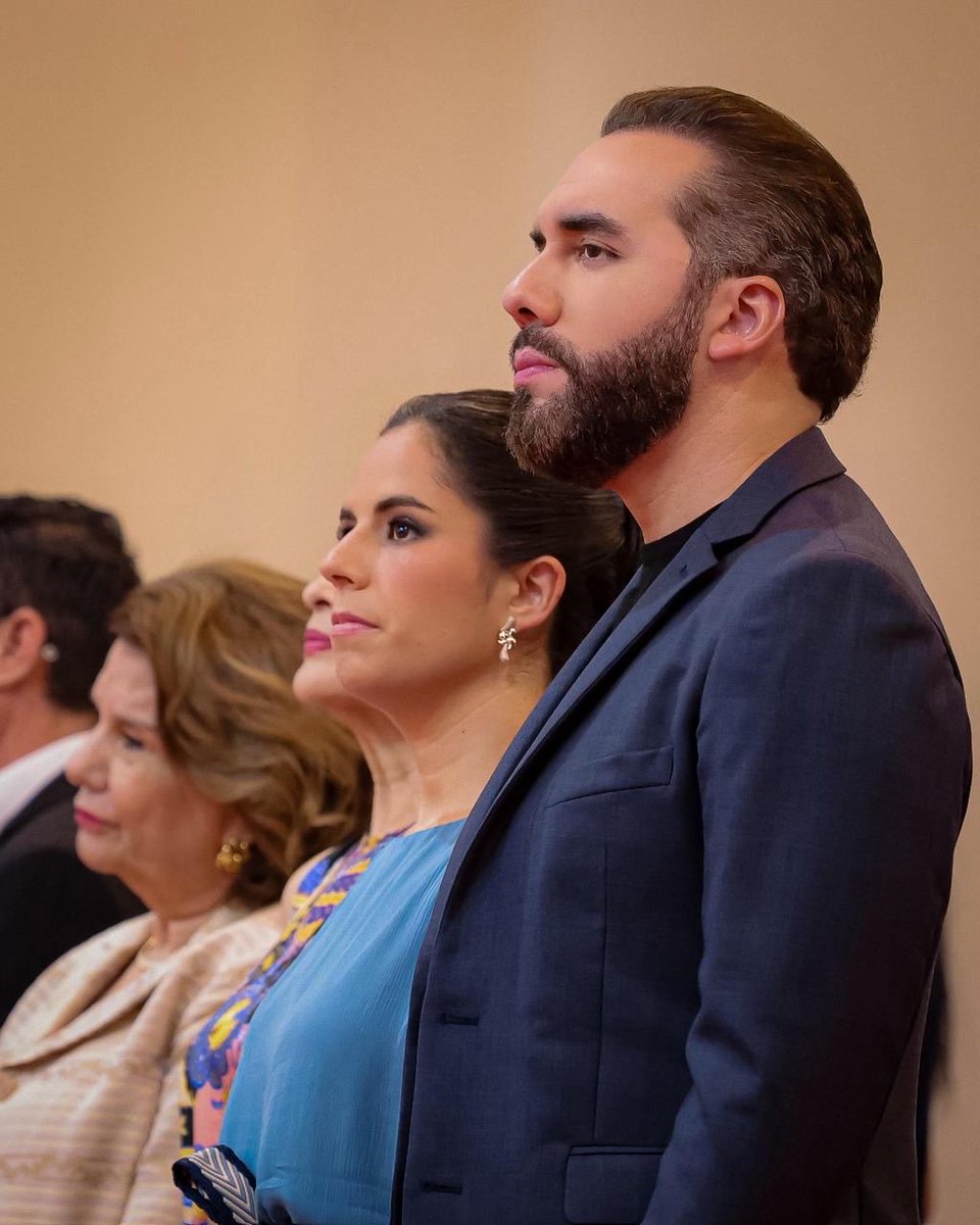 José Urbina 🇸🇻 tweet media
