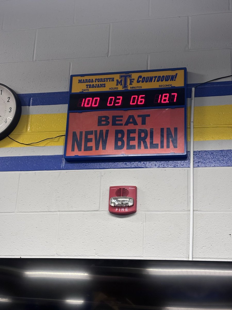 MTFFootball's tweet photo. 100 Days until kickoff!! #NeverBackDown #BeatNewBerlin https://t.co/0S5ocv4rIl