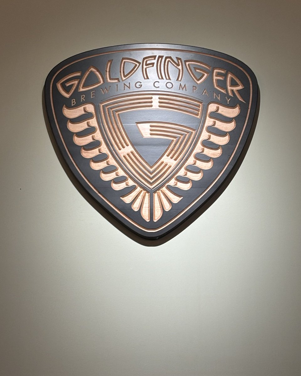 SchillingBeer's tweet photo. Last week, we traveled to Downers Grove to collaborate with Goldfinger Brewing Company on a Kraków-style Polish lager honoring Tom Goldfinger’s family heritage. Brewed with Moravian barley and Polish hops, it debuts July 18 at Goldfinger’s 6th Lagerversary.

Na zdrowie! https://t.co/sQG1QSsZho