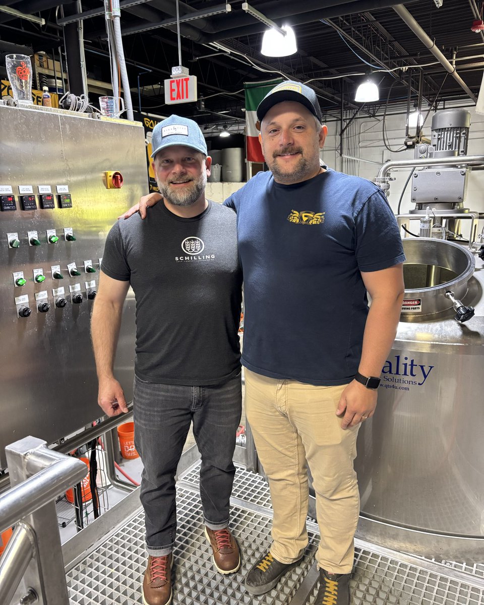 SchillingBeer's tweet photo. Last week, we traveled to Downers Grove to collaborate with Goldfinger Brewing Company on a Kraków-style Polish lager honoring Tom Goldfinger’s family heritage. Brewed with Moravian barley and Polish hops, it debuts July 18 at Goldfinger’s 6th Lagerversary.

Na zdrowie! https://t.co/sQG1QSsZho