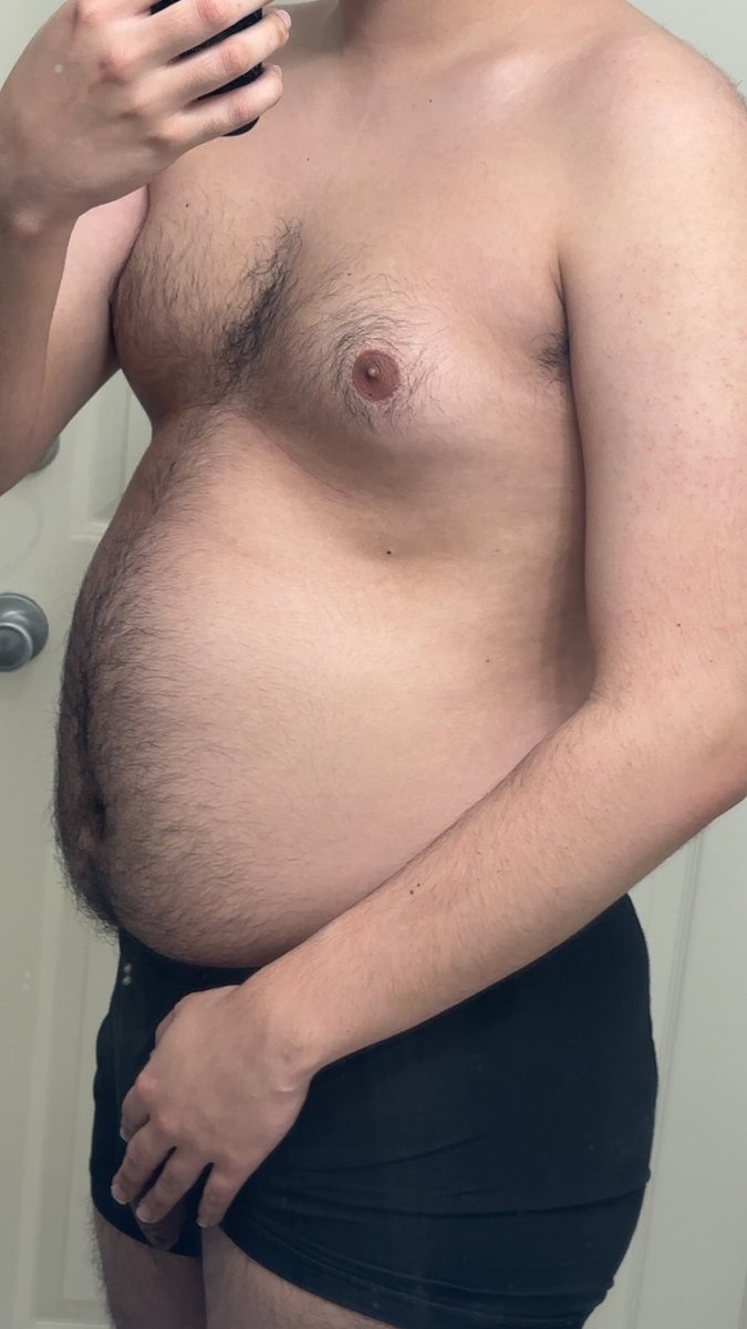pepperdav's tweet photo. thick thighs always save lives (and so do bellies) https://t.co/ZR9Rzecle1