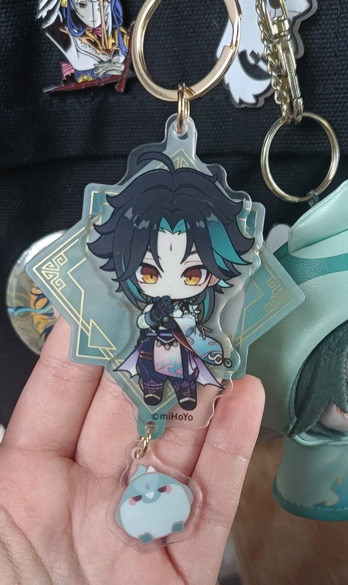 y4kshs's tweet photo. this keychain is the cutest thing ever, I'm in love https://t.co/EmAJucdkrB