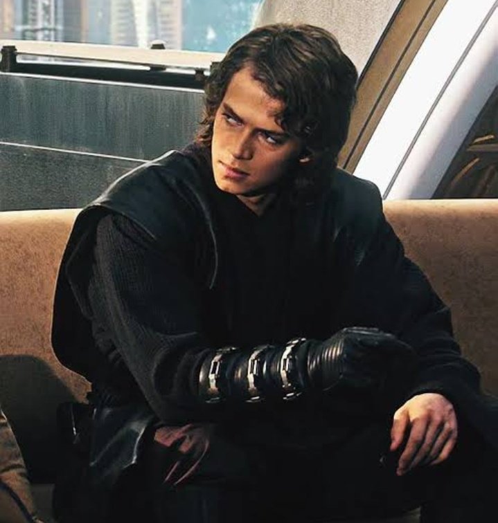 Darth Thunder ⚡ tweet media
