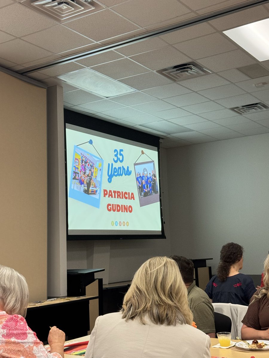 CullinsElementary tweet media
