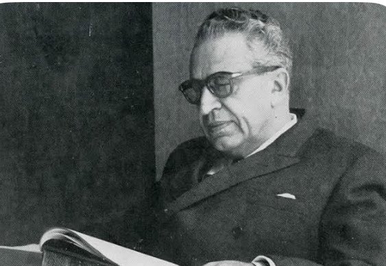 GLaveaga's tweet photo. Un 13 de mayo, como hoy, pero de 1974, murió Jaime Torres Bodet, el mejor titular que ha tenido la @SEP_mx en su historia. 
Visionario y pragmático, se esmeró tanto en la calidad educativa como en la cobertura. Impidió que el Sindicato fuera más allá de lo que le correspondía… https://t.co/AQqQhog5MY