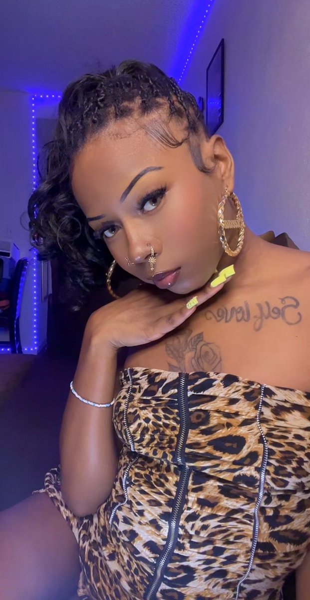 GBreeaaa's tweet photo. I See Why You’re So Obsessed With Me. 🤤😏🔥

Findom • https://t.co/5B3fhhrM0m