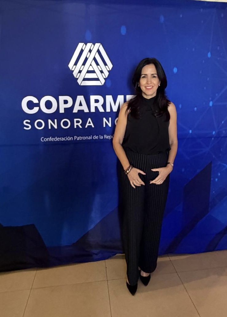 SergioLealVinte's tweet photo. ¡En Grupo @Vinte_Mx  valoramos la cercanía con los jóvenes!

Estuvimos presentes en el “Encuentro de jóvenes de Sonora para el mundo” realizado por @COPARMEXSON  en donde participó @AuroraGLP directora de nuestra empresa hermana @DerexDR

#Vinte #Derex #Coparmex https://t.co/9EBrYnQLQ0