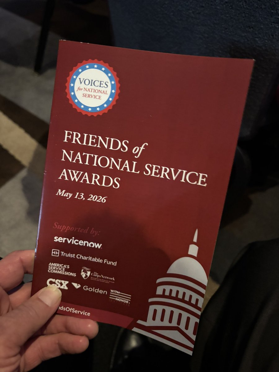 SandyScott1's tweet photo. Excited to be at the @Voices4Service 24th annual #FriendsOfService Awards - the AmeriCorps Oscars -  to thank and recognize the bipartisan champions who keep @AmeriCorps funded &amp; highlight the extraordinary value and impact of AmeriCorps volunteers across the US. #Stand4Service https://t.co/V7lmepHJB4