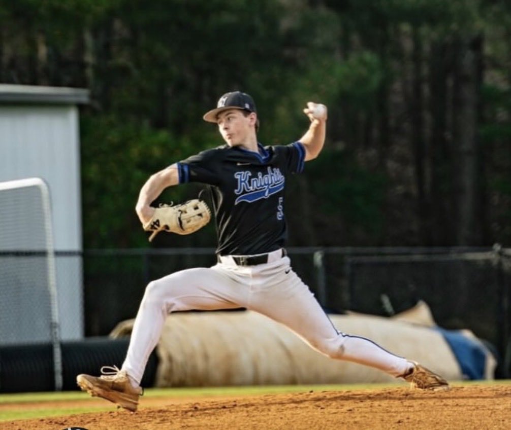 Mammoth_Recruit's tweet photo. Had a great time talking with @tildenreams today.

2027 All Region Lefty Pitcher and Center Fielder with @CHSKnightsBB.

Elite High Academic prospect with 1570 SAT 🔥 and an incredible AP course load.  In contact with multiple HA programs. https://t.co/PwkHEhhxoj
