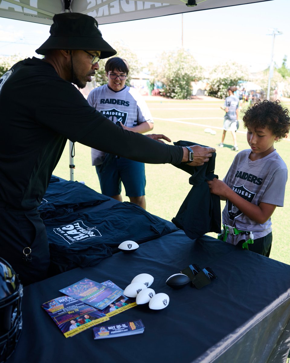 raidersimpact's tweet photo. Rewinding to Silver and Black Saturday at the Bill and Lillie Heinrich YMCA 🏈 https://t.co/Qk1d4lWfss