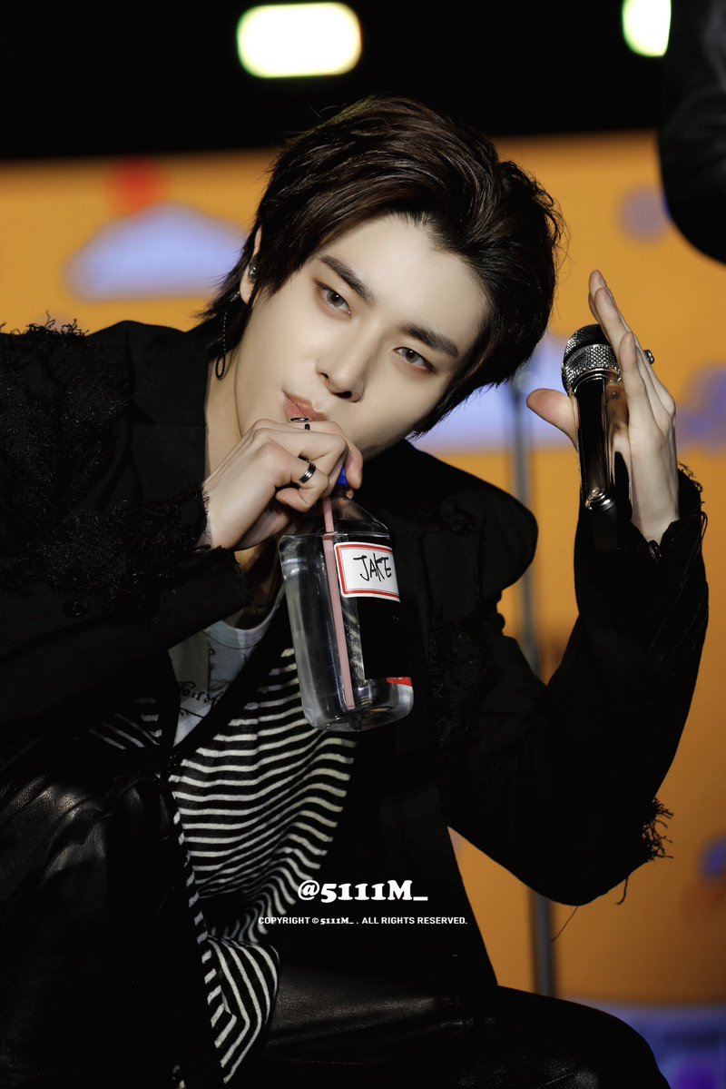 뭉 tweet media