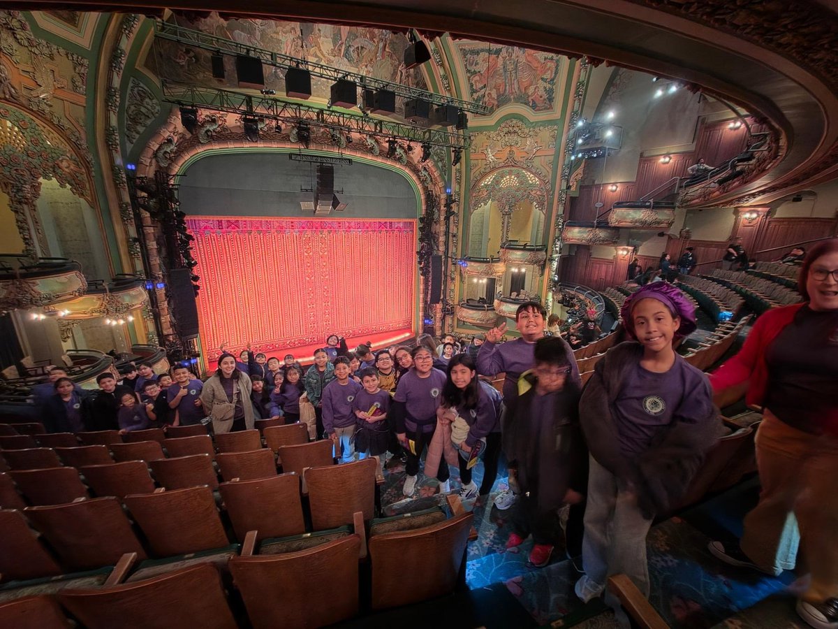 ps305q's tweet photo. Today our 4th &amp; 5th graders took their learning beyond the classroom to Broadway to see Aladdin! From performing Aladdin Jr. themselves to experiencing it on the big stage—what an incredible full-circle moment. 🎭🌟 #FieldTrip #BroadwayMagic @NYC_District24 @ps305q @NYCSchools https://t.co/5eDZScLsjd